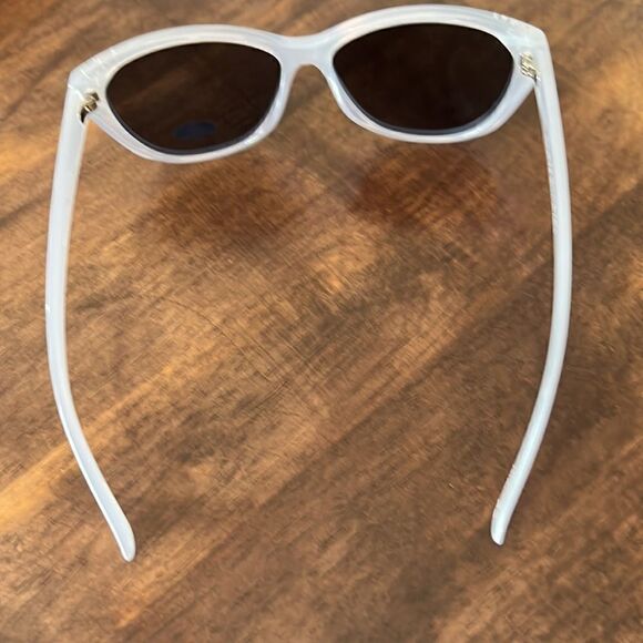 Prive Revaux The Lexi Blue Polarized Sunglasses-OS - Picture 9 of 12